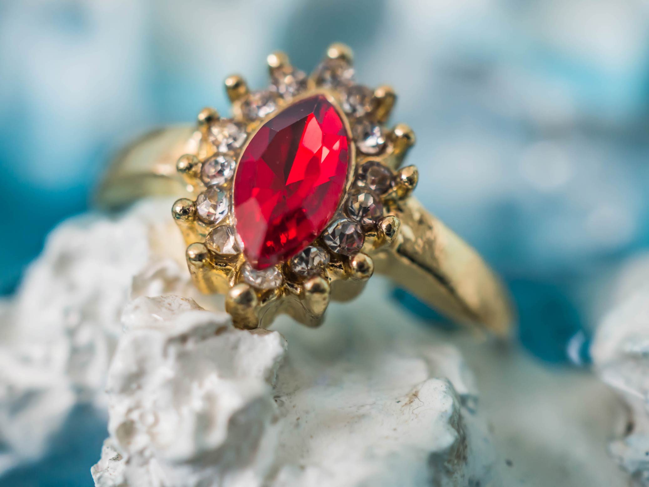 D:\Работа\SEO\GUEST POSTS\POSTS 2019\20.09.2019\Uyo Choose_A_Vintage_Engagement_Ring_to_Fit_Your_Wedding_Style\shutterstock_1073164316.jpg