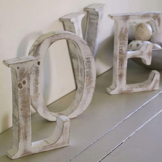 DIY Wedding Project: Distressed Whitewash Finish For An Elegant Vintage Theme