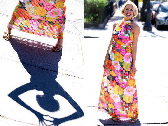 1970s-Floral-Pleated-Maxi-Dress_2shot